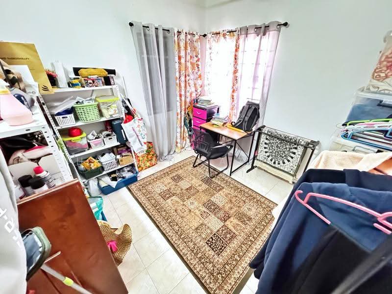 Semi-Detached House for Sale in Nilai Impian (Nilai) - Herman Sazwan Nor Rahim - Bedroom - PropertyGuru.com.my
