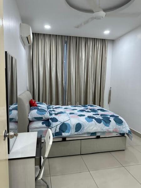 Kediaman Servis untuk Dijual di Meridin Bayvue Serviced Apartment - Janessa Lim - Bedroom - PropertyGuru.com.my
