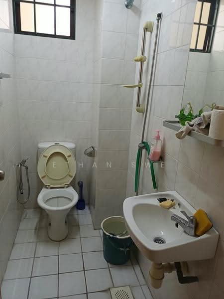 Condominium for Rent at 1 Bukit Utama - Ethan Swe - Bathroom - PropertyGuru.com.my