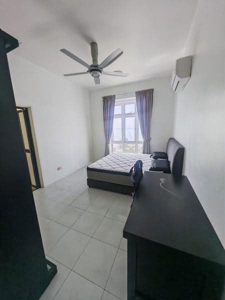 Kondominium untuk Disewa di Bayswater Resort Condominium - Alex Lim - Bedroom - PropertyGuru.com.my