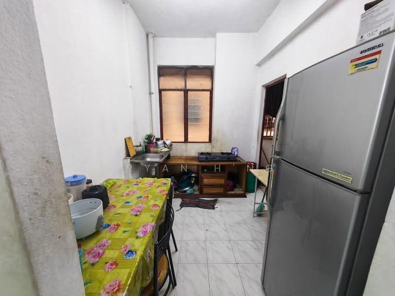 Apartment for Sale at Mewah Court - Bryan H'ng - Kitchen - PropertyGuru.com.my