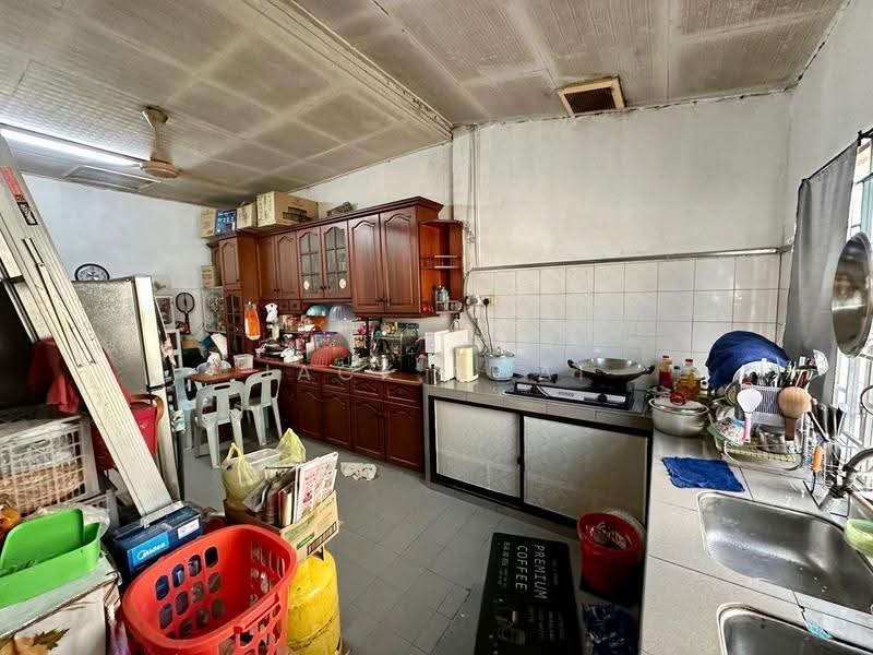 1-storey Terraced House for Sale in Taman Aman (Senai) - Jack Chai - Kitchen - PropertyGuru.com.my