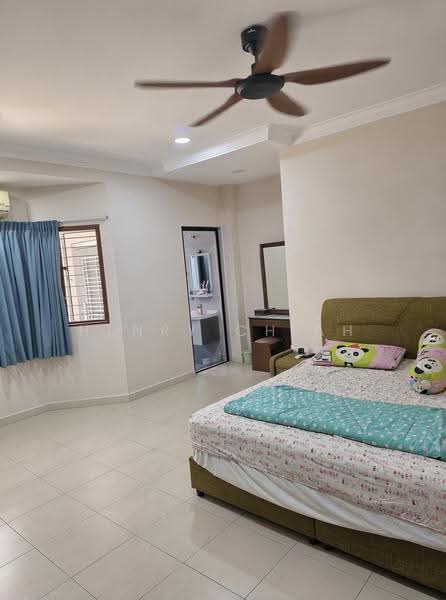 Rumah Teres 2-Tingkat untuk Dijual di Taman Sri Endah (Sri Petaling) - Henry Chiah - Bedroom - PropertyGuru.com.my