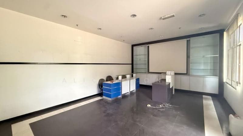Detached Factory for Rent in Taman Tan Sri Yaacob (Johor Bahru) - Alicia Fong - Interior - PropertyGuru.com.my