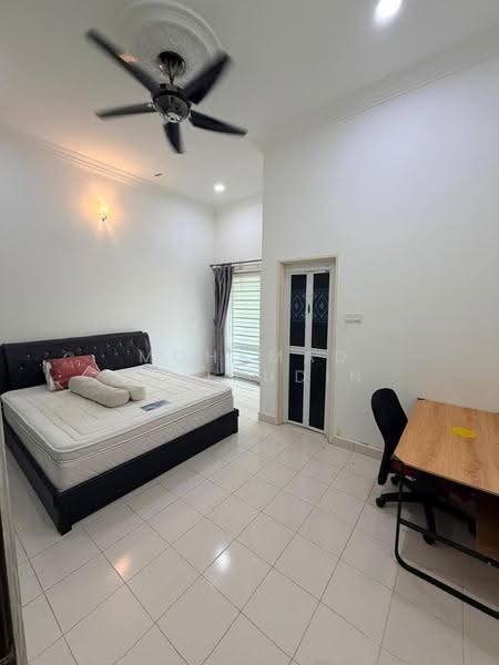 Rumah Teres 3-Tingkat untuk Dijual di Ukay Perdana (Ulu Kelang) - Mohamad Ariffudin - Bedroom - PropertyGuru.com.my
