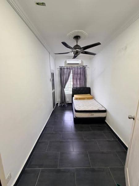 Rumah Teres 3-Tingkat untuk Dijual di Ukay Perdana (Ulu Kelang) - Mohamad Ariffudin - Bedroom - PropertyGuru.com.my
