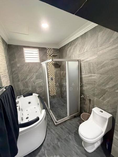 Rumah Teres 3-Tingkat untuk Dijual di Ukay Perdana (Ulu Kelang) - Mohamad Ariffudin - Bathroom - PropertyGuru.com.my