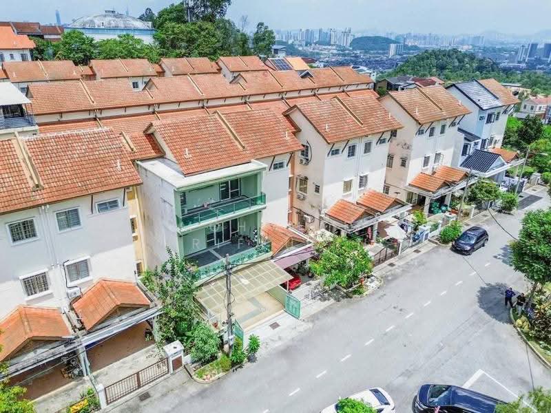 Rumah Teres 3-Tingkat untuk Dijual di Ukay Perdana (Ulu Kelang) - Mohamad Ariffudin - Exterior - PropertyGuru.com.my