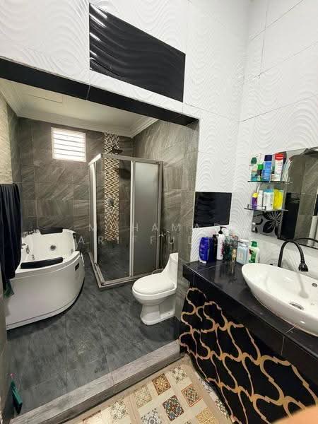 Rumah Teres 3-Tingkat untuk Dijual di Ukay Perdana (Ulu Kelang) - Mohamad Ariffudin - Bathroom - PropertyGuru.com.my
