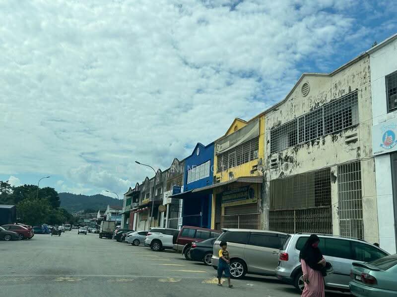 Factory for Rent in Batu Caves (Selangor) - Brandon . - Exterior - PropertyGuru.com.my
