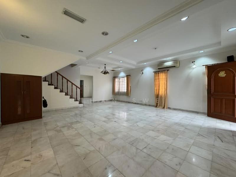 2-storey Terraced House for Sale in Bukit Rahman Putra (Sungai Buloh) - Ethan Swe - Living Room - PropertyGuru.com.my