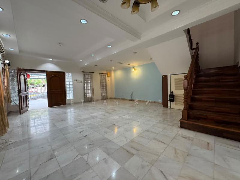 2-storey Terraced House for Sale in Bukit Rahman Putra (Sungai Buloh) - Ethan Swe - Living Room - PropertyGuru.com.my