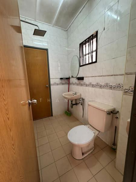 2-storey Terraced House for Sale in Bukit Rahman Putra (Sungai Buloh) - Ethan Swe - Bathroom - PropertyGuru.com.my