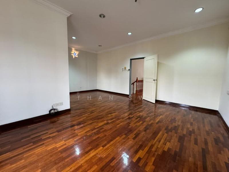 2-storey Terraced House for Sale in Bukit Rahman Putra (Sungai Buloh) - Ethan Swe - Living Room - PropertyGuru.com.my