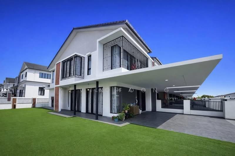 2-storey Terraced House for Sale in Bandar Serenia (Dengkil) - Kevin Foong - Exterior - PropertyGuru.com.my