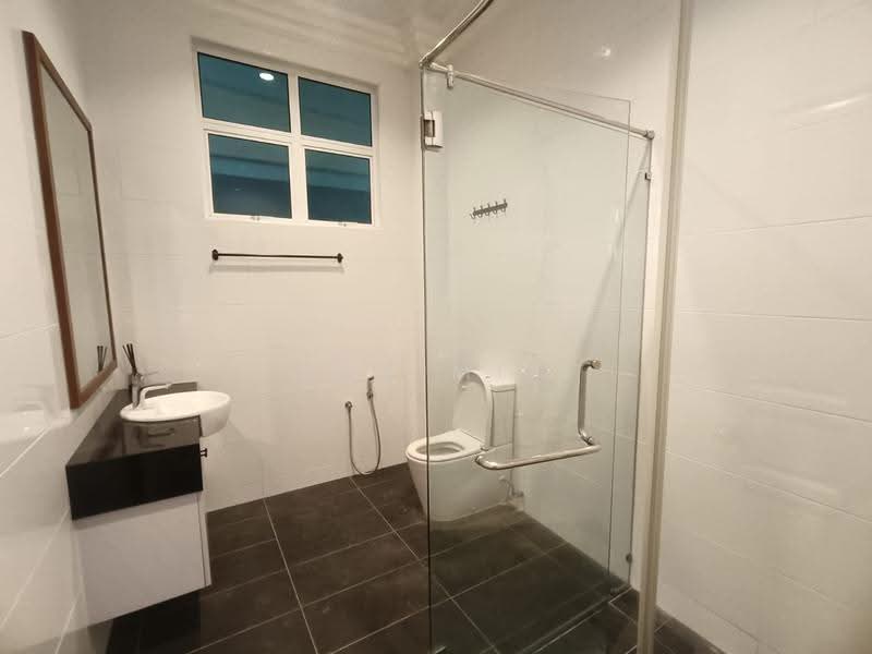Bungalow House for Rent in Leisure Farm (Gelang Patah) - Joy Min - Bathroom - PropertyGuru.com.my