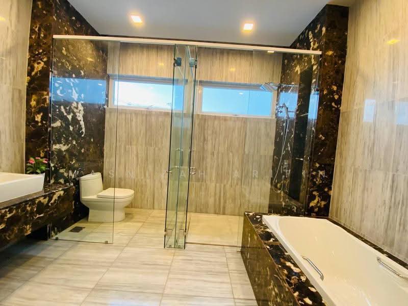 Bungalow House for Sale in Ampang Jaya (Ampang) - Masnizah Arifin - Bathroom - PropertyGuru.com.my