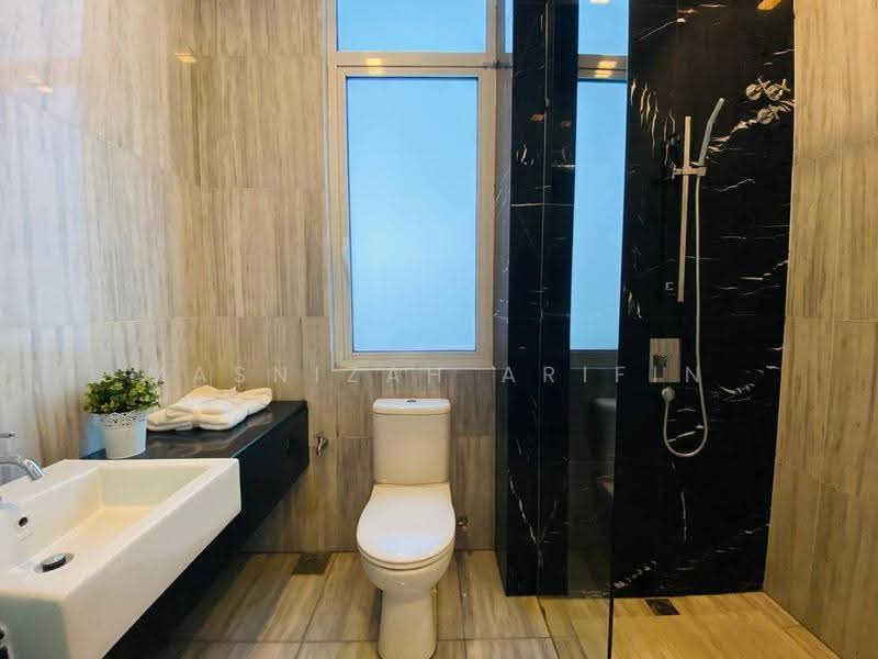 Bungalow House for Sale in Ampang Jaya (Ampang) - Masnizah Arifin - Bathroom - PropertyGuru.com.my