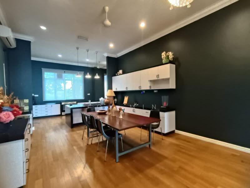 Bungalow House for Sale in Leisure Farm (Gelang Patah) - Joy Min - Kitchen - PropertyGuru.com.my