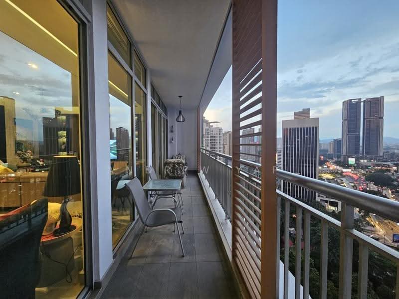 Kondominium untuk Dijual di Hampshire Residences - Andrew Yap - Balcony - PropertyGuru.com.my