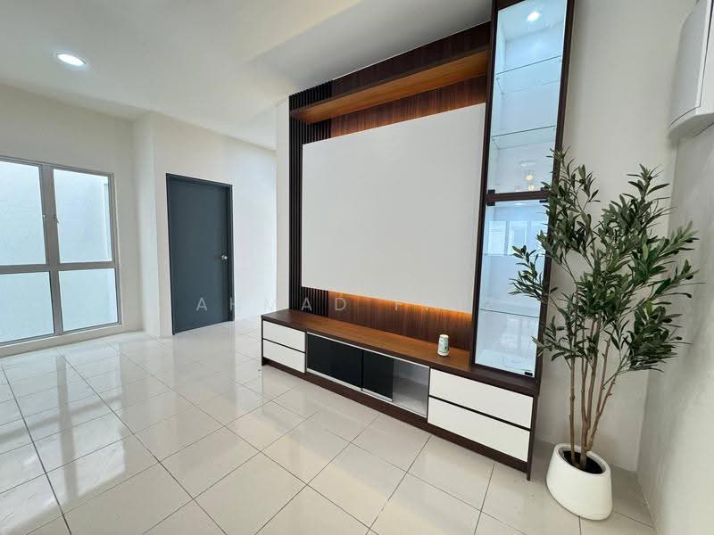 Townhouse for Rent in Dengkil (Selangor) - Ahmad Faiz - Living Room - PropertyGuru.com.my