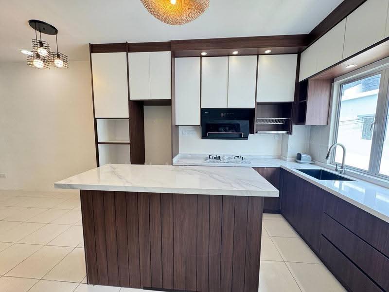 Townhouse for Rent in Dengkil (Selangor) - Ahmad Faiz - Kitchen - PropertyGuru.com.my