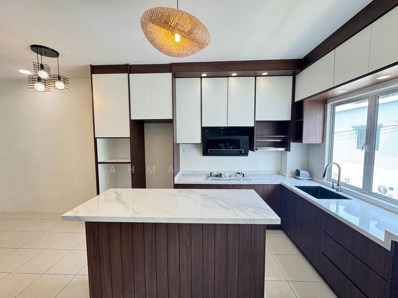 Townhouse for Rent in Dengkil (Selangor) - Ahmad Faiz - Kitchen - PropertyGuru.com.my