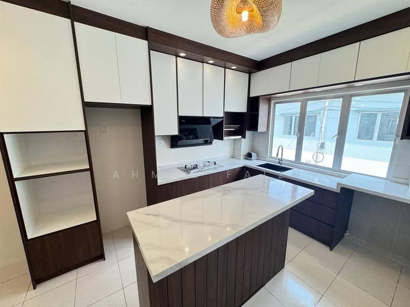 Townhouse for Rent in Dengkil (Selangor) - Ahmad Faiz - Kitchen - PropertyGuru.com.my