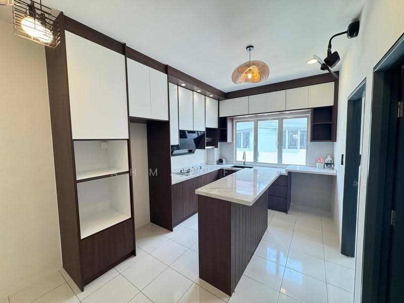 Townhouse for Rent in Dengkil (Selangor) - Ahmad Faiz - Kitchen - PropertyGuru.com.my