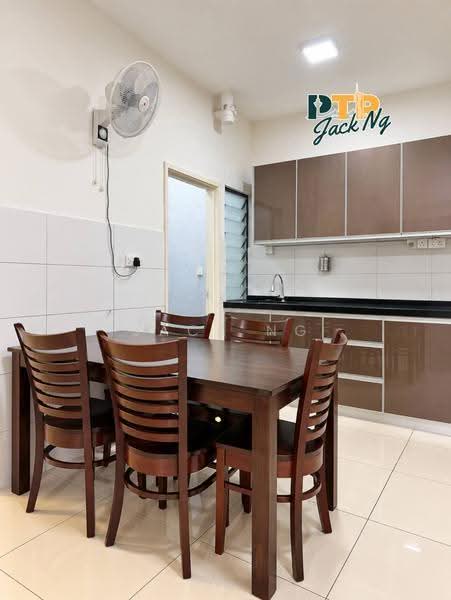 Kondominium untuk Dijual di Wellesley Residences - Jack Ng - Dining Room - PropertyGuru.com.my