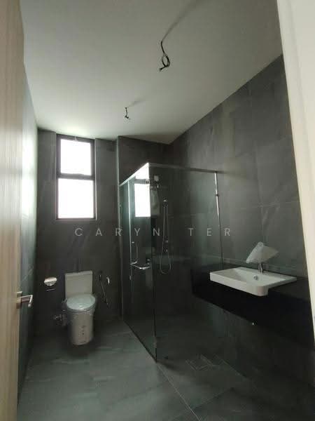 Semi-Detached House for Sale in Taman Impian Emas (Skudai) - Caryn Ter - Bathroom - PropertyGuru.com.my