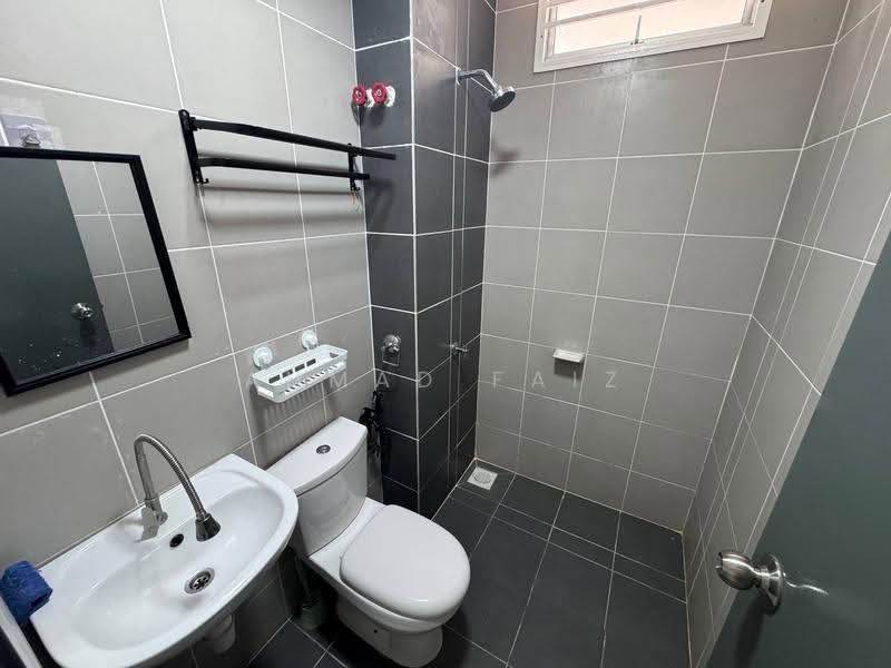 Townhouse for Rent in Dengkil (Selangor) - Ahmad Faiz - Bathroom - PropertyGuru.com.my