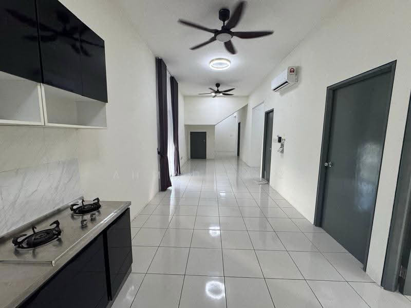 Townhouse for Rent in Dengkil (Selangor) - Ahmad Faiz - Kitchen - PropertyGuru.com.my