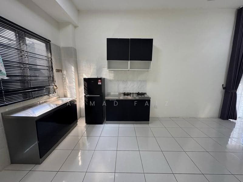 Townhouse for Rent in Dengkil (Selangor) - Ahmad Faiz - Kitchen - PropertyGuru.com.my