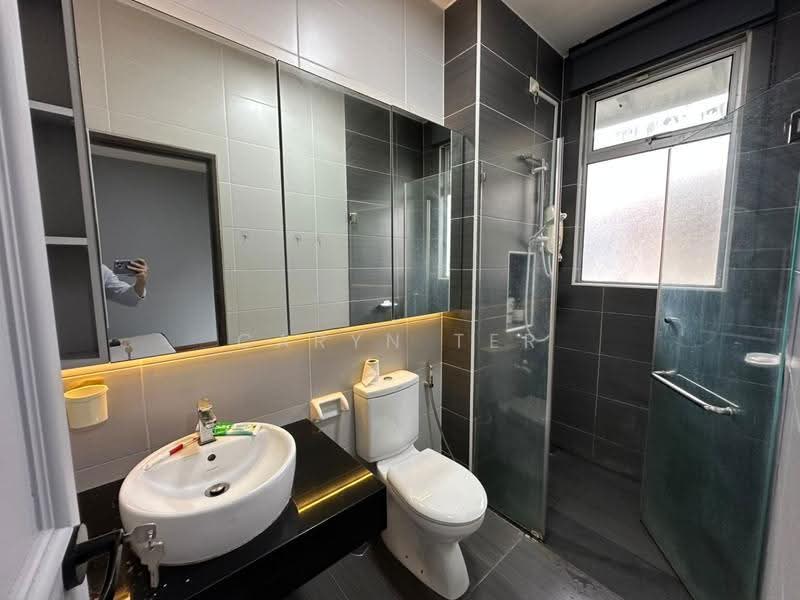 Semi-Detached House for Sale in Taman Nusa Bestari (Iskandar Puteri (Nusajaya)) - Caryn Ter - Bathroom - PropertyGuru.com.my