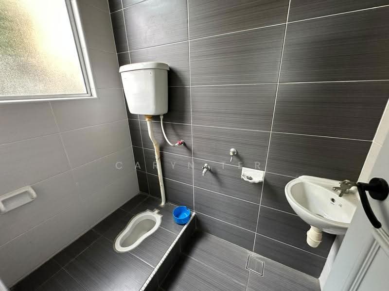 Semi-Detached House for Sale in Taman Nusa Bestari (Iskandar Puteri (Nusajaya)) - Caryn Ter - Bathroom - PropertyGuru.com.my