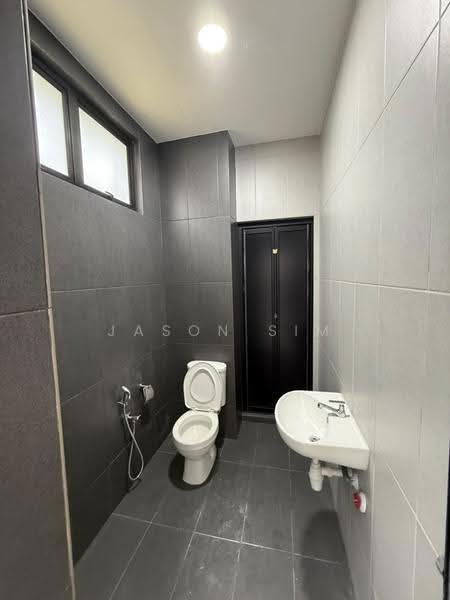 2-storey Terraced House for Rent in Taman Eco Cascadia (Tebrau) - Jason Sim - Bathroom - PropertyGuru.com.my