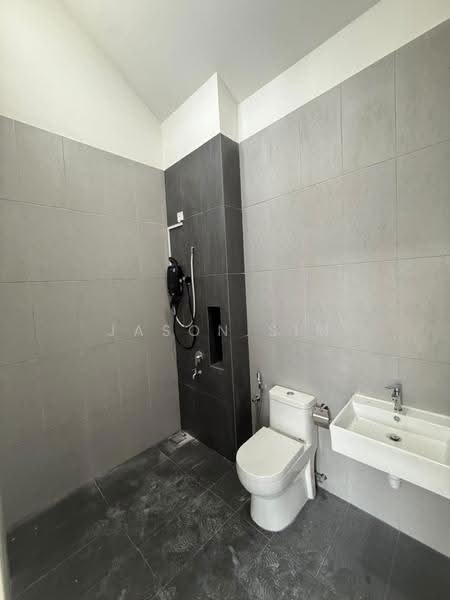 2-storey Terraced House for Rent in Taman Eco Cascadia (Tebrau) - Jason Sim - Bathroom - PropertyGuru.com.my