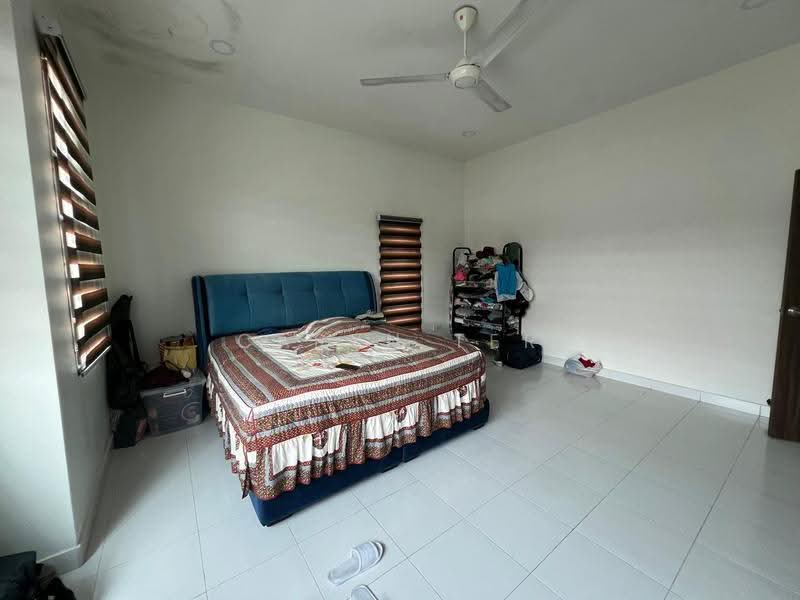 2-storey Terraced House for Sale in Taman Lagenda Putra (Kulai) - Caryn Ter - Bedroom - PropertyGuru.com.my