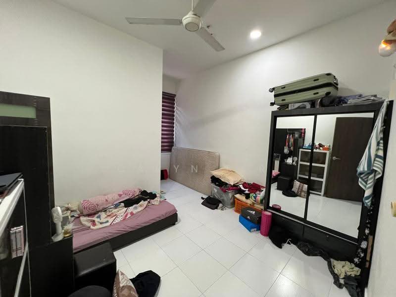 2-storey Terraced House for Sale in Taman Lagenda Putra (Kulai) - Caryn Ter - Bedroom - PropertyGuru.com.my