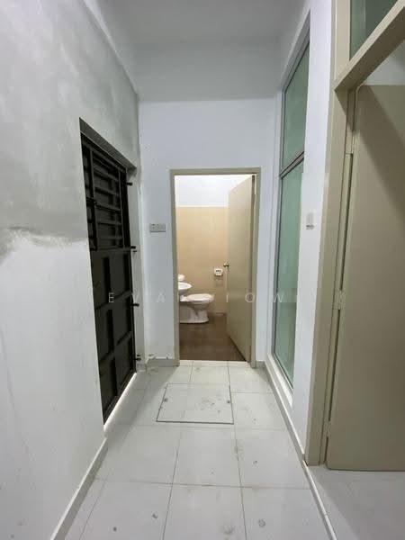 2-storey Terraced House for Sale in Taman Pulai Mutiara (Iskandar Puteri (Nusajaya)) - Eva Siow - Corridor - PropertyGuru.com.my