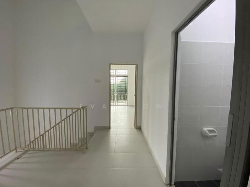 2-storey Terraced House for Sale in Taman Pulai Mutiara (Iskandar Puteri (Nusajaya)) - Eva Siow - Corridor - PropertyGuru.com.my