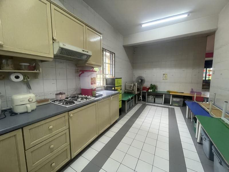 2.5-storey Terraced House for Sale in Bandar Sri Damansara (Selangor) - Pegky Yap - Kitchen - PropertyGuru.com.my