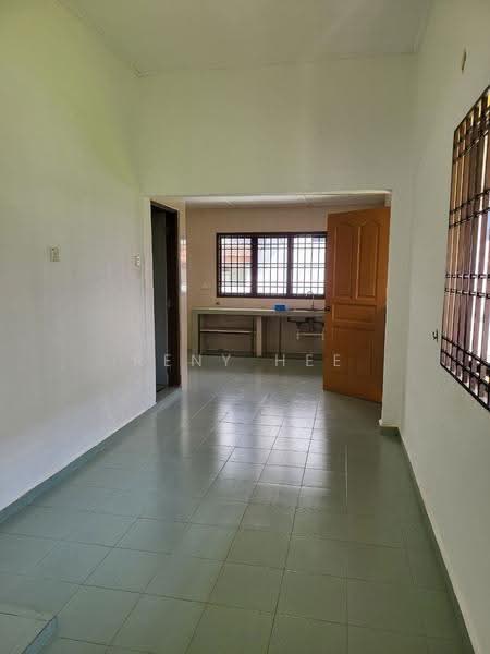 Rumah Banglo untuk Disewa di Taman Stulang Laut (Johor Bahru) - Reny Hee - Kitchen - PropertyGuru.com.my