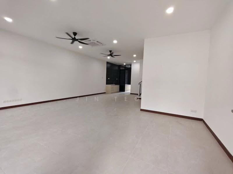 2-storey Terraced House for Sale in Puteri Harbour (Iskandar Puteri (Nusajaya)) - Jin Teok - Living Room - PropertyGuru.com.my