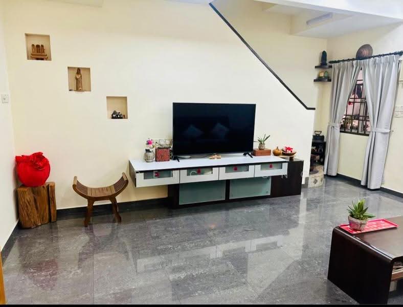 2-storey Terraced House for Sale in Taman Setia Indah (Tebrau) - Florence Hong - Living Room - PropertyGuru.com.my