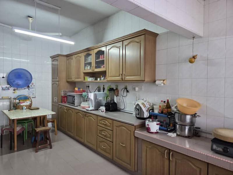 2-storey Terraced House for Sale in SS2 (Petaling Jaya) - Richard Liew - Kitchen - PropertyGuru.com.my