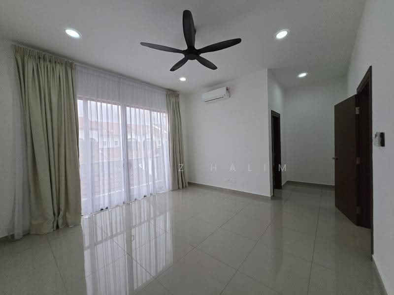 2-storey Terraced House for Rent in Setia Safiro (Cyberjaya) - Mu'izz Halim - Living Room - PropertyGuru.com.my