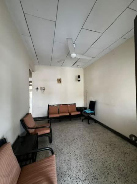 1-storey Terraced House for Sale in Taman Paramount (Petaling Jaya) - Richard Liew - Living Room - PropertyGuru.com.my