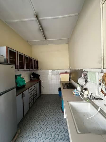 1-storey Terraced House for Sale in Taman Paramount (Petaling Jaya) - Richard Liew - Kitchen - PropertyGuru.com.my